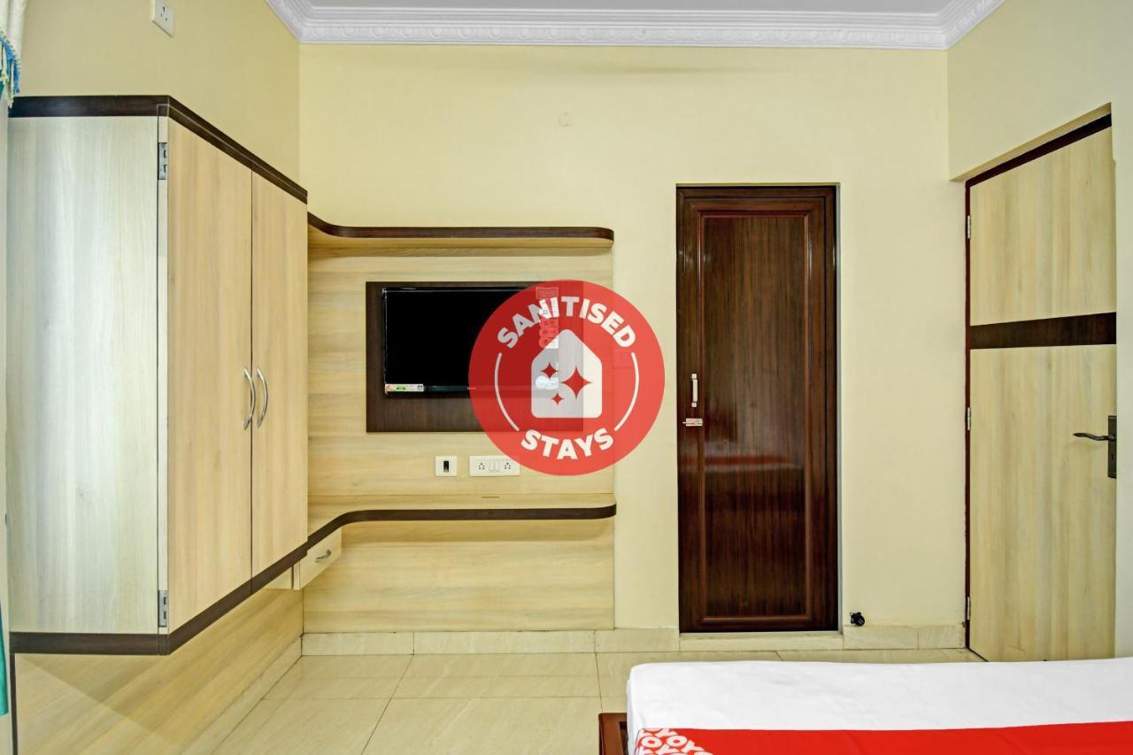 Oyo Flagship 84655 S S Guest House Kolkata Exterior photo