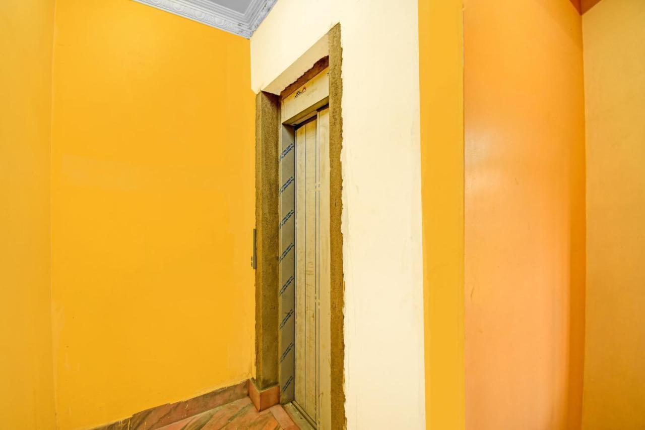 Oyo Flagship 84655 S S Guest House Kolkata Exterior photo